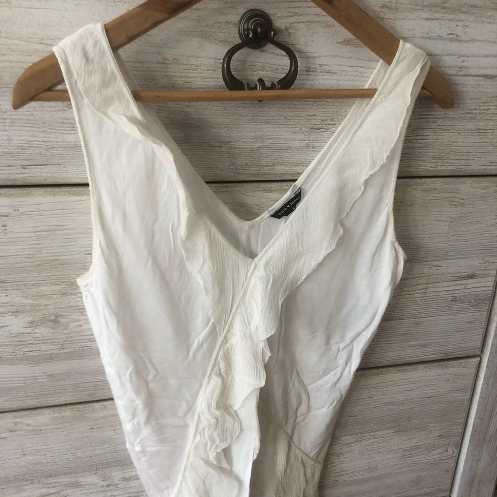 Club Monaco ruffled tank size M